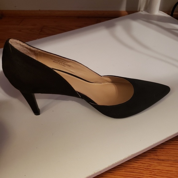 Black Heels - Picture 3 of 4